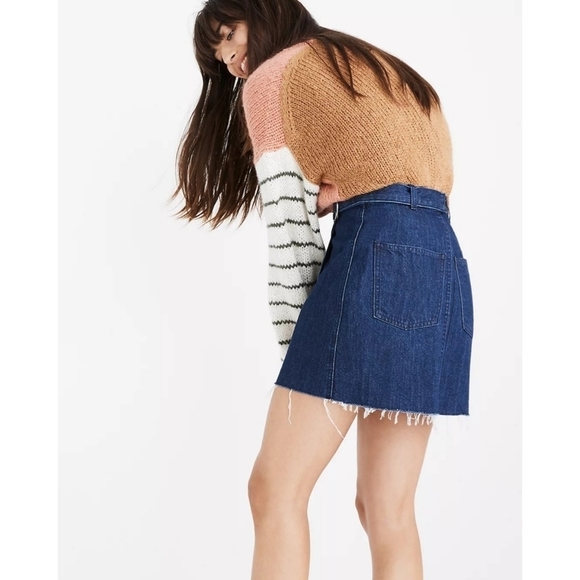 Madewell | Denim Raw Hem‎ Mini Wrap Skirt 8 - Picture 3 of 11